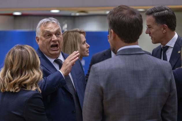 News Themen der Woche KW16 News Bilder des Tages Prime Minister of Hungary Viktor Orban and President of France Emmanuel Macron pictured during the first day of the European council summit, Wednesday 17 April 2024 in Brussels.  NICOLASxMAETERLINCK 91161554
