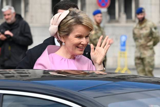 Entertainment Themen der Woche KW16 Entertainment Bilder des Tages State Visit Of The Grand Duke And Grand Duchess Of Luxembourg To Belgium ( Day 3 ) LIÈGE, BELGIUM - APRIL 18 : Kng Philippe and Queen Mathilde together with Grand Duke Henri and Grand Duchess María Teresa of Luxembourg visit Liege. They are received in the Palais de Princes Eveques and here the sovereigns say farewell to each other. The Belgian King and Queen receive the Grand Duke and Grand Duchess of Luxembourg on their State Visit to Belgium.April 18, 2024 in Liège, Belgium, 18 04 2024 Liège Belgium  Copyright: xBertxVanxDenxBrouckex