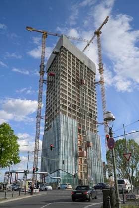 Neubau, Estrel Tower, Hotel, Sonnenallee, Neukölln, Berlin, Deutschland *** New building, Estrel Tower, Hotel, Sonnenallee, Neukölln, Berlin, Germany