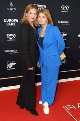 Sabine Frier und Annette Frier bei der Verleihung vom Radio Regenbogen Award im Europapark am 19.04.2024 in Rust Radio Regenbogen Award 2024 im Europapark in Rust
