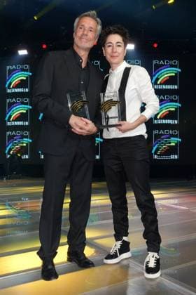 Hannes Jaenicke und Dunja Hayali bei der Verleihung vom Radio Regenbogen Award im Europapark am 19.04.2024 in Rust Radio Regenbogen Award 2024 im Europapark in Rust