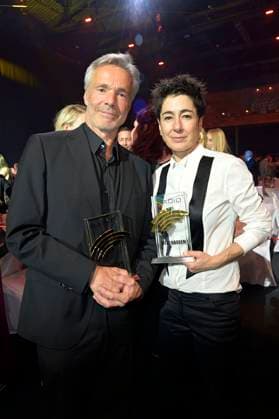Hannes Jaenicke und Dunja Hayali bei der Verleihung des 24. Radio Regenbogen Award 2024 in der Europa-Park Arena. Rust, 19.04.2024