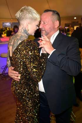 Melanie Müller mit Freund Andreas Kunz bei der Verleihung des 24. Radio Regenbogen Award 2024 in der Europa-Park Arena. Rust, 19.04.2024