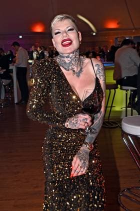 RADIO REGENBOGEN AWARD 2024. Melanie Müller anläßlich der Verleihung des Medienpreises aus Baden-Württemberg Radio Regenbogen Award am 19.04.2024 im Europapark Rust. 20240419MWI128022