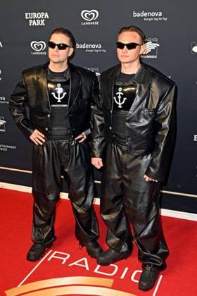 RADIO REGENBOGEN AWARD 2024. Emil Reinke und Pierre-Angelo Papaccio ( Twocolors ) anläßlich der Verleihung des Medienpreises aus Baden-Württemberg Radio Regenbogen Award am 19.04.2024 im Europapark Rust. 20240419MWI127651