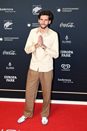RADIO REGENBOGEN AWARD 2024. Alvaro Soler anläßlich der Verleihung des Medienpreises aus Baden-Württemberg Radio Regenbogen Award am 19.04.2024 im Europapark Rust. 20240419MWI127789