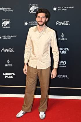 RADIO REGENBOGEN AWARD 2024. Alvaro Soler anläßlich der Verleihung des Medienpreises aus Baden-Württemberg Radio Regenbogen Award am 19.04.2024 im Europapark Rust. 20240419MWI127796