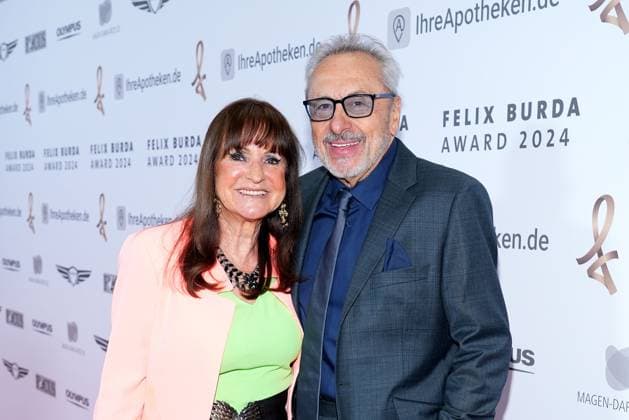 Entertainment Bilder des Tages Wolfgang Stumph mit seiner Ehefrau Christine beim Felix Burda Award am 21.04.2024 in Berlin Felix Burda Award 2024 in Berlin
