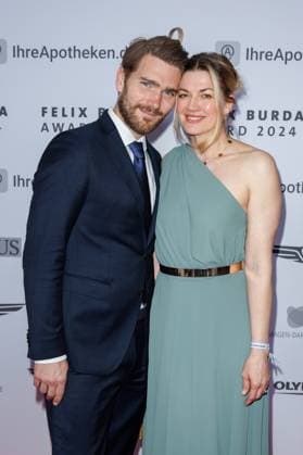 Gala - Felix Burda Award Benjamin Baarz und Nina Bott bei der Felix Burda Award Gala im Hotel Adlon Kempinskil am 21.04.2024 in Berlin. Copyright: xEventpressxKochanx