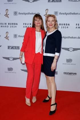 Gala - Felix Burda Award Ina Paule Klink und Alexandra Mohr bei der Felix Burda Award Gala im Hotel Adlon Kempinskil am 21.04.2024 in Berlin. Copyright: xEventpressxKochanx