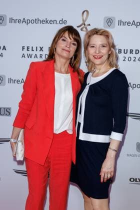 Gala - Felix Burda Award Ina Paule Klink und Alexandra Mohr bei der Felix Burda Award Gala im Hotel Adlon Kempinskil am 21.04.2024 in Berlin. Copyright: xEventpressxKochanx