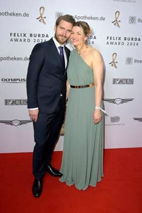 Nina Bott mit Partner Benjamin Baarz bei der 19. Verleihung des Felix Burda Award 2024 im Hotel Adlon Kempinski. Berlin, 21.04.2024