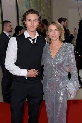 Tina Ruland mit Sohn Jahvis Rahmoune bei der 19. Verleihung des Felix Burda Award 2024 im Hotel Adlon Kempinski. Berlin, 21.04.2024