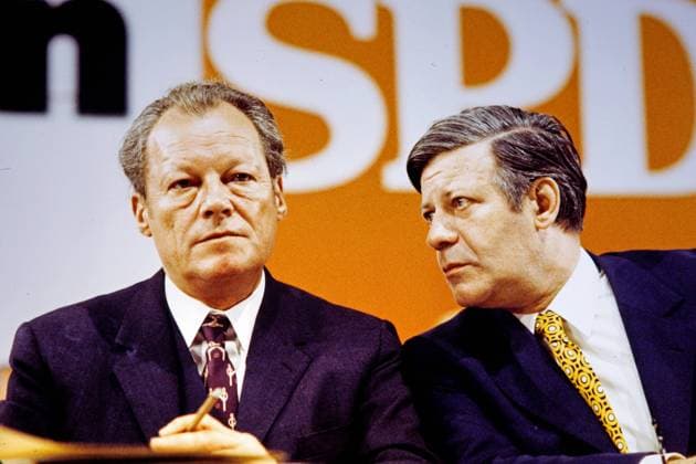 Archivbilder der Woche KW17 Willy Brandt und Helmut Schmidt SPD Archiv Foto Willy Brandt und Helmut Schmidt SPD ARCHIV FOTO!, München Bayern Deutschland *** Willy Brandt and Helmut Schmidt SPD Archive Photo Willy Brandt and Helmut Schmidt SPD Archive Photo , Munich Bavaria Germany
