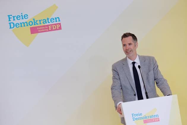 Deutschland, Berlin, Reichstag, Pressekonferenz mit FDP Fraktionsvorsitzenden Christian Dürr *** Germany, Berlin, Reichstag, Press conference with FDP parliamentary group leader Christian Dürr