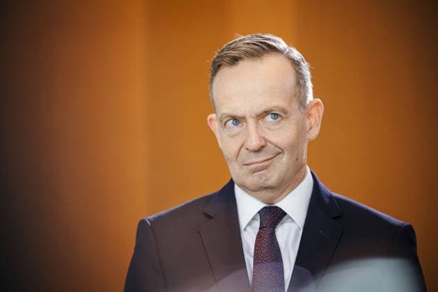 News Themen der Woche KW17 News Bilder des Tages Volker Wissing (FDP), Bundesminister fuer Verkehr und Digitales, aufgenommen im Rahmen einer Sitzung des Bundeskabinett. Berlin, 24.04.2024. Berlin Deutschland *** Volker Wissing FDP , Federal Minister for Transport and Digital Affairs, recorded during a meeting of the Federal Cabinet Berlin, 24 04 2024 Berlin Germany Copyright: xThomasxTrutschelxphotothek.dex