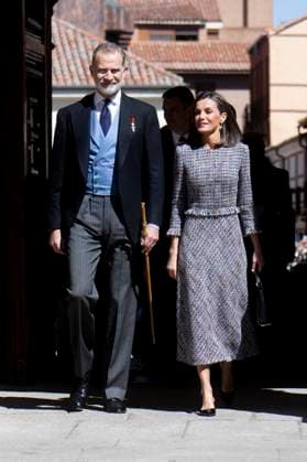 König Felipe VI. von Spanien und Königin Letizia von Spanien bei der Verleihung des Premio Miguel de Cervantes für Literatur an Luis Mateo Diez in der Universidad de Alcala. Alcala de Henares, 23.04.2024
