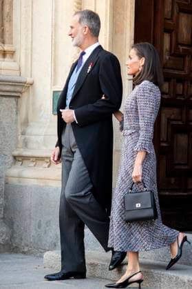 König Felipe VI. von Spanien und Königin Letizia von Spanien bei der Verleihung des Premio Miguel de Cervantes für Literatur an Luis Mateo Diez in der Universidad de Alcala. Alcala de Henares, 23.04.2024