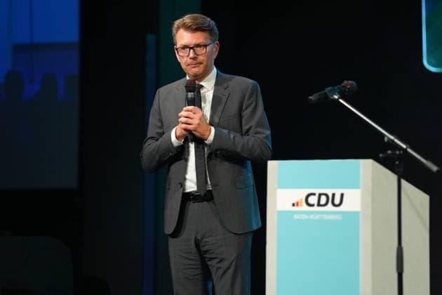 Europawahlkampfveranstaltung der CDU Baden-Wuerttemberg mit EU Kommissionspraesidentin Daniel Caspary bei seiner Rede im Europawahlkampf und Europaveranstaltung der CDU Baden Wuerttemberg im ICF, Karlsruhe, 24.04.2024 Karlsruhe Baden-Wuerttemberg Deutschland *** European election campaign event of the CDU Baden Wuerttemberg with EU Commission President Daniel Caspary during his speech in the European election campaign and European event of the CDU Baden Wuerttemberg at the ICF, Karlsruhe, 24 04 2024 Karlsruhe Baden Wuerttemberg Germany