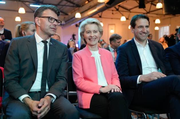 Europawahlkampfveranstaltung der CDU Baden-Wuerttemberg mit EU Kommissionspraesidentin Daniel Caspary gemeinsam mit Ursula von der Leyen und Andreas Jung bei einer Europaveranstaltung der CDU Baden Wuerttemberg im ICF, Karlsruhe, 24.04.2024 Karlsruhe Baden-Wuerttemberg Deutschland *** European election campaign event of the CDU Baden Wuerttemberg with EU Commission President Daniel Caspary together with Ursula von der Leyen and Andreas Jung at a European event of the CDU Baden Wuerttemberg at the ICF, Karlsruhe, 24 04 2024 Karlsruhe Baden Wuerttemberg Germany