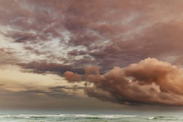 Creative Highlights World Beautiful Stormy Sunset Clouds over Destin Florida Beach ocean Destin, Florida, United States R_NYRF240410-1391818-01