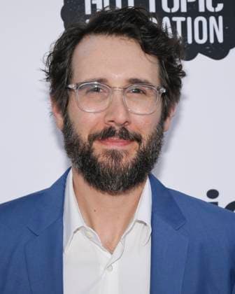 April 24, 2024, Los Angeles, California, USA: Josh Groban attends the 16th Annual Music Will Benefit. Los Angeles USA - ZUMAb173 20240424_aap_b173_006 Copyright: xBillyxBennightx