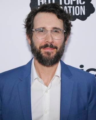 April 24, 2024, Los Angeles, California, USA: Josh Groban attends the 16th Annual Music Will Benefit. Los Angeles USA - ZUMAb173 20240424_aap_b173_005 Copyright: xBillyxBennightx