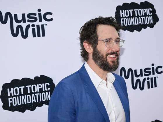 April 24, 2024, Los Angeles, California, USA: Josh Groban attends the 16th Annual Music Will Benefit. Los Angeles USA - ZUMAb173 20240424_aap_b173_012 Copyright: xBillyxBennightx