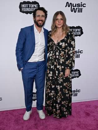 April 24, 2024, Los Angeles, California, USA: Josh Groban and Natalie McQueen attend the 16th Annual Music Will Benefit. Los Angeles USA - ZUMAb173 20240424_aap_b173_061 Copyright: xBillyxBennightx
