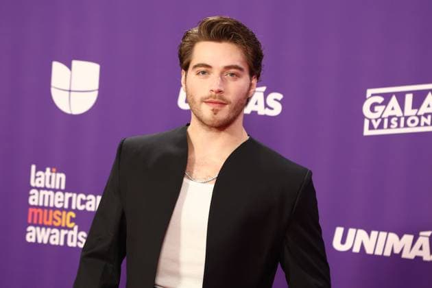 Froy Gutierrez arrives for the 2024 Latin American Music Awards at the Grand Garden Arena at MGM Resort and Casino in Las Vegas, Nevada on Thursday, April 25, 2024.  LAV20240425059 JAMESxATOA