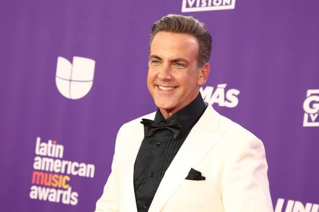 Carlos Ponce arrives for the 2024 Latin American Music Awards at the Grand Garden Arena at MGM Resort and Casino in Las Vegas, Nevada on Thursday, April 25, 2024.  LAV20240425078 JAMESxATOA