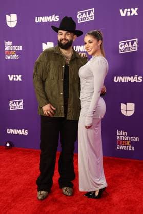 (L-R) Carin León and Meylin Zuniga arrives for the 2024 Latin American Music Awards at the Grand Garden Arena at MGM Resort and Casino in Las Vegas, Nevada on Thursday, April 25, 2024.  LAV20240425154 JAMESxATOA