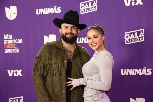 (L-R) Carin León and Meylin Zuniga arrives for the 2024 Latin American Music Awards at the Grand Garden Arena at MGM Resort and Casino in Las Vegas, Nevada on Thursday, April 25, 2024.  LAV20240425155 JAMESxATOA