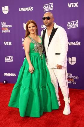 (L-R) Yomaira Ortiz Feliciano and Wisin arrive for the 2024 Latin American Music Awards at the Grand Garden Arena at MGM Resort and Casino in Las Vegas, Nevada on Thursday, April 25, 2024.  LAV20240425172 JAMESxATOA