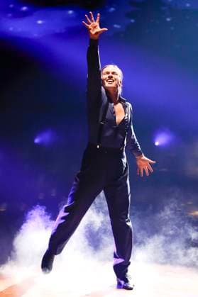 Gabriel Kelly in der achten Live-Show der 17. Staffel der RTL-Tanzshow Let s Dance im MMC Coloneum. Köln, 26.04.2024 *** Gabriel Kelly in the eighth live show of the 17th season of the RTL dance show Let s Dance at MMC Coloneum Cologne, 26 04 2024 Foto:xR.xSchmiegeltx xFuturexImagex lets_dance2604_4443