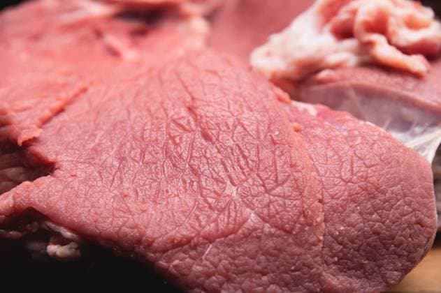 Raw large premium steak. Raw fresh premium beef in shallow depth of field Raw large premium steak. Raw fresh premium beef in shallow depth of field. ,model released, Symbolfoto Copyright: xZoonar.com IanxIankovskiix 21439169 ,model released, Symbolfoto ,property released