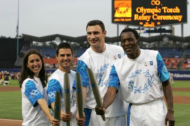 THE OLYMPIC TORCH RELAY CELEBRATION LA THE OLYMPIC TORCH RELAY CELEBRATION LA JANET EVANS AND TOM CRUISE WITH VITALI KLITSCHKO AND RAFER JOHNS,  Copyright: xJENxLOWERYxLONDONxFEATURESx xAvalonx 0542654202