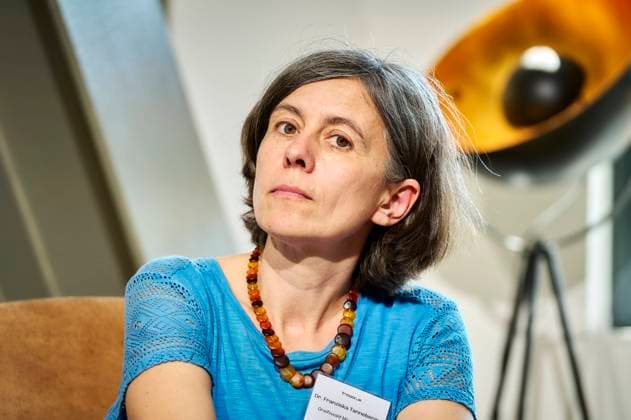 Franziska Tanneberger - Allianz der Pioniere EUR, Deutschland, Berlin, 30.04.2024: Franziska Tanneberger von Greiswald Moor Centrum zur Auftaktveranstaltung Allianz der Pioniere . Die Bundesregierung und Unternehmen setzen auf Paludikultur. Die Initiative toMOORow bündelt das Verbundvorhaben PaludiAllianz und ebnet gemeinsam mit 14 namhaften Unternehmen den Weg für die Wiedervernässung und gleichzeitige (land-) wirtschaftliche Nutzung von Mooren. Paludikultur nennt sich die wirtschaftliche Nutzung von wiedervernässten Mooren.