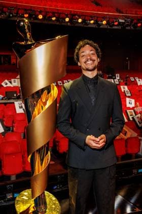 Fotocall - Deutscher Filmpreis Moderatoren Aurel Mertz beim Fotocall der Moderatoren des Deutschen Filmpreises 2024 im Theater am Potsdamer Platz am 01.05.2024 in Berlin. Copyright: xEventpressxKochanx