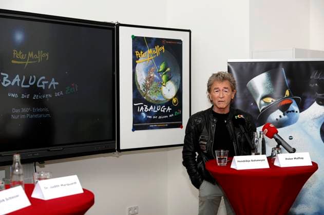 Peter Maffay beim Pressegespräch zur Premiere des Fulldome-Erlebnisses der Musikshow Tabaluga und die Zeichen der Zeit im Planetarium. Halle (Saale), 02.05.2024