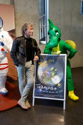 Peter Maffay beim Pressegespräch zur Premiere des Fulldome-Erlebnisses der Musikshow Tabaluga und die Zeichen der Zeit im Planetarium. Halle (Saale), 02.05.2024
