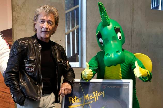 Peter Maffay beim Pressegespräch zur Premiere des Fulldome-Erlebnisses der Musikshow Tabaluga und die Zeichen der Zeit im Planetarium. Halle (Saale), 02.05.2024