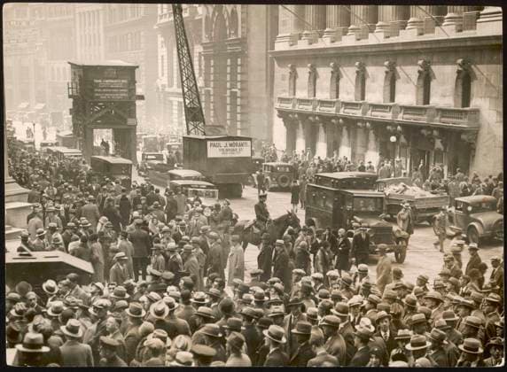 RECORD DATE NOT STATED INVESTORS WALL STREET Hearing news of the crash, worried Wall Street investors gather on Wall Street. Date: 29 October 1929  Copyright: Copyrightx(c)Geminix2023.xCredit:xGemini 10095959