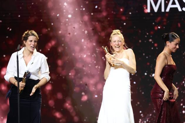 Deutscher Filmpreis 2024 BESTES MASKENBILD Alisza Pfeifer, Christina Baier Â· GIRL YOU KNOW IT™S TRUE bei der Verleihung der Lola - Deutscher Filmpreis 2024 im Theater am Potsdamer Platz in Berlin 03.05.2024 Copyright: xEventpressx
