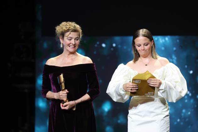 Deutscher Filmpreis 2024 Margarita Broich und Jasna Fritzi Bauer bei der Verleihung der Lola - Deutscher Filmpreis 2024 im Theater am Potsdamer Platz in Berlin 03.05.2024 Copyright: xEventpressx