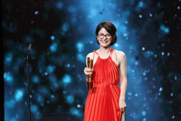 Deutscher Filmpreis 2024 BESTES DREHBUCH AysÌße Polat Â· IM TOTEN WINKEL bei der Verleihung der Lola - Deutscher Filmpreis 2024 im Theater am Potsdamer Platz in Berlin 03.05.2024 Copyright: xEventpressx