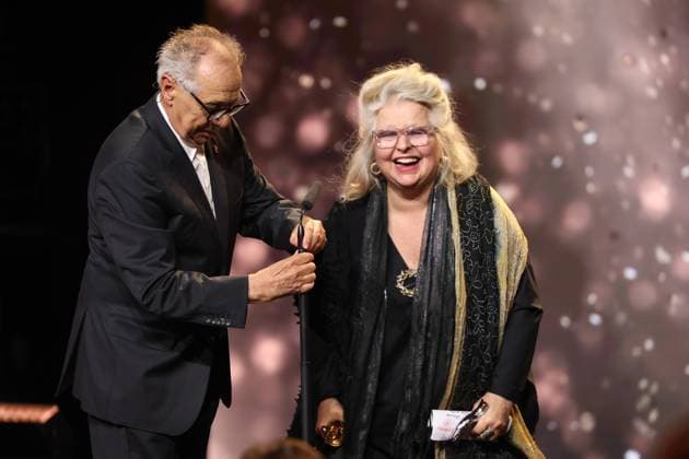 Deutscher Filmpreis 2024 Dieter Kosslick und EHRENPREIS Hanna Schygulla bei der Verleihung der Lola - Deutscher Filmpreis 2024 im Theater am Potsdamer Platz in Berlin 03.05.2024 Copyright: xEventpressx