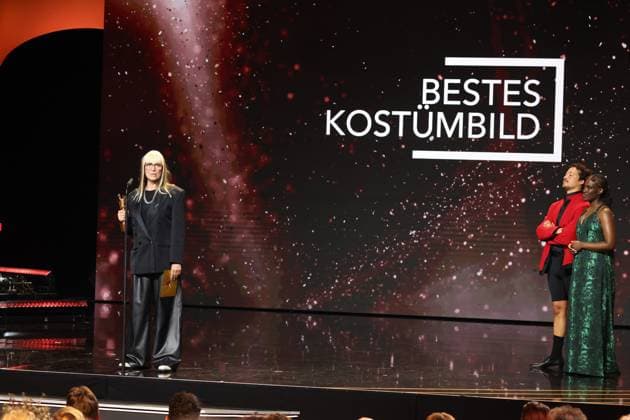 Deutscher Filmpreis 2024 BESTES KOSTÜMBILD Ingken Benesch Â· GIRL YOU KNOW IT™S TRUE bei der Verleihung der Lola - Deutscher Filmpreis 2024 im Theater am Potsdamer Platz in Berlin 03.05.2024 Copyright: xEventpressx