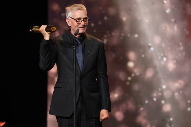 Deutscher Filmpreis 2024 BESTE MÄNNLICHE NEBENROLLE Hans-Uwe Bauer Â· STERBEN bei der Verleihung der Lola - Deutscher Filmpreis 2024 im Theater am Potsdamer Platz in Berlin 03.05.2024 *** German Film Award 2024 BEST MALE NEBENROLLE Hans Uwe Bauer Â- STERBEN at the Lola German Film Award 2024 ceremony at the Theater am Potsdamer Platz in Berlin 03 05 2024 Copyright: xEventpressx