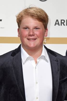 Julius Weckauf - DEUTSCHER FILMPREIS 2024 im Theater am Potsdamer Platz am 03.05.2024 - Roter Teppich